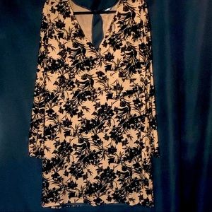 Fashion Nova 3XL Tan Dress with Black Velvety Flowers NWOT